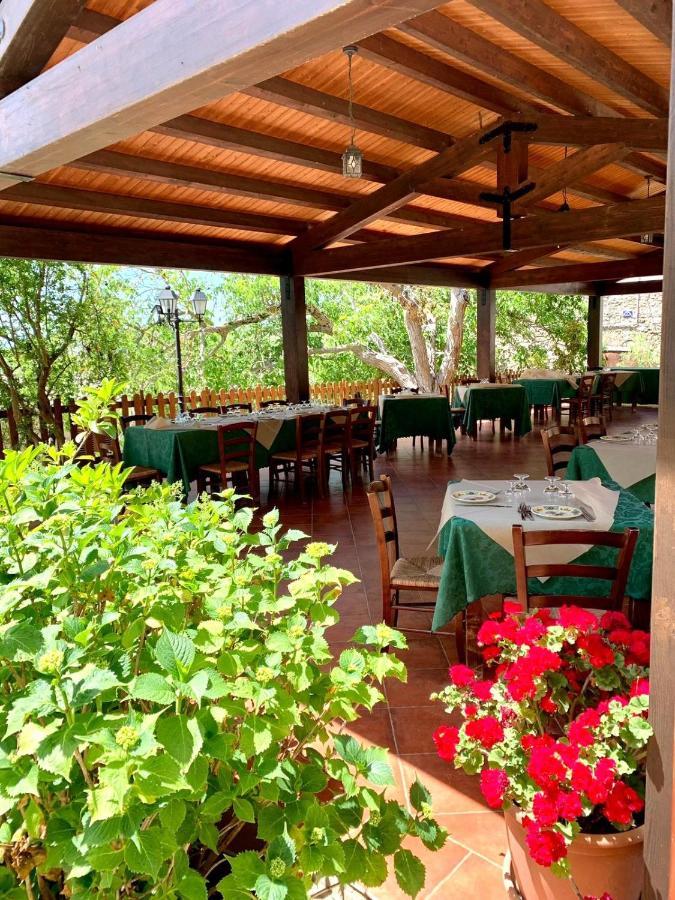 Agriturismo Sant'Agata Piana Degli Albanesi Exterior photo