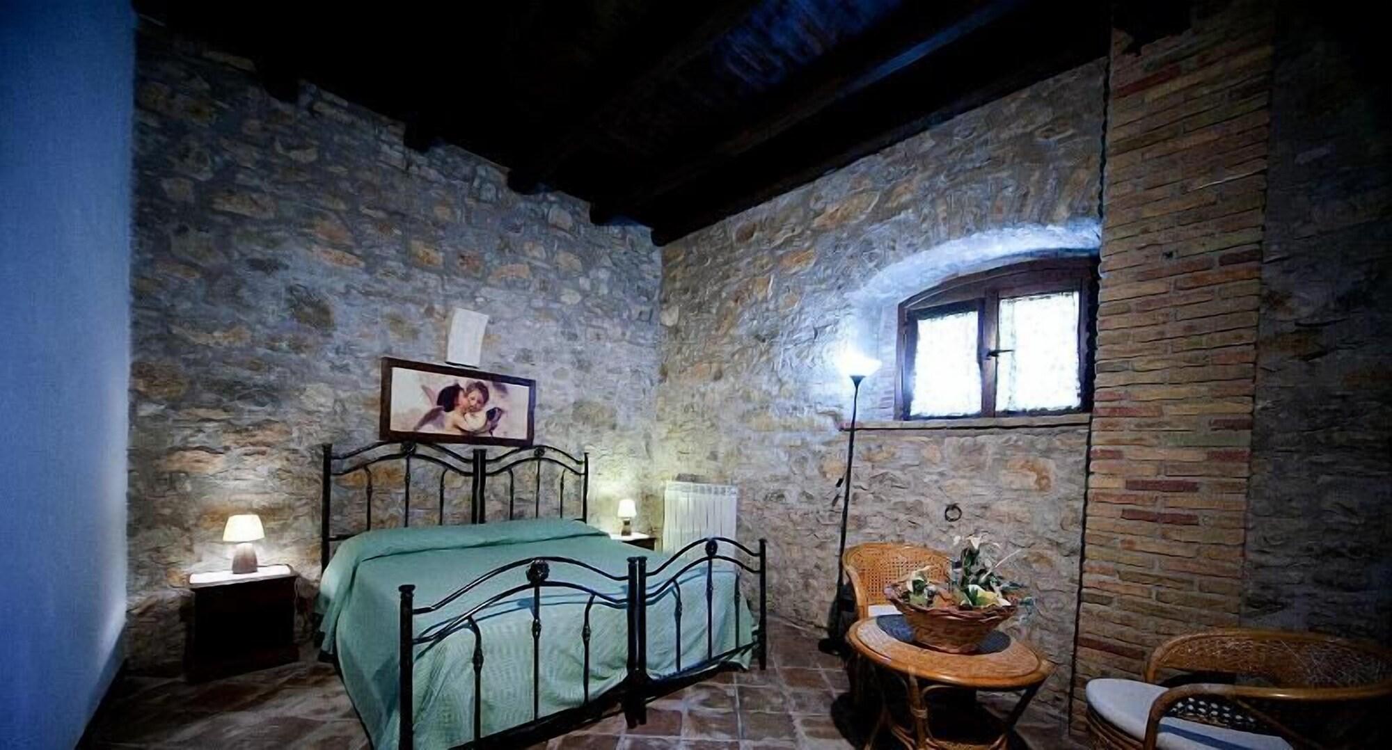 Agriturismo Sant'Agata Piana Degli Albanesi Exterior photo