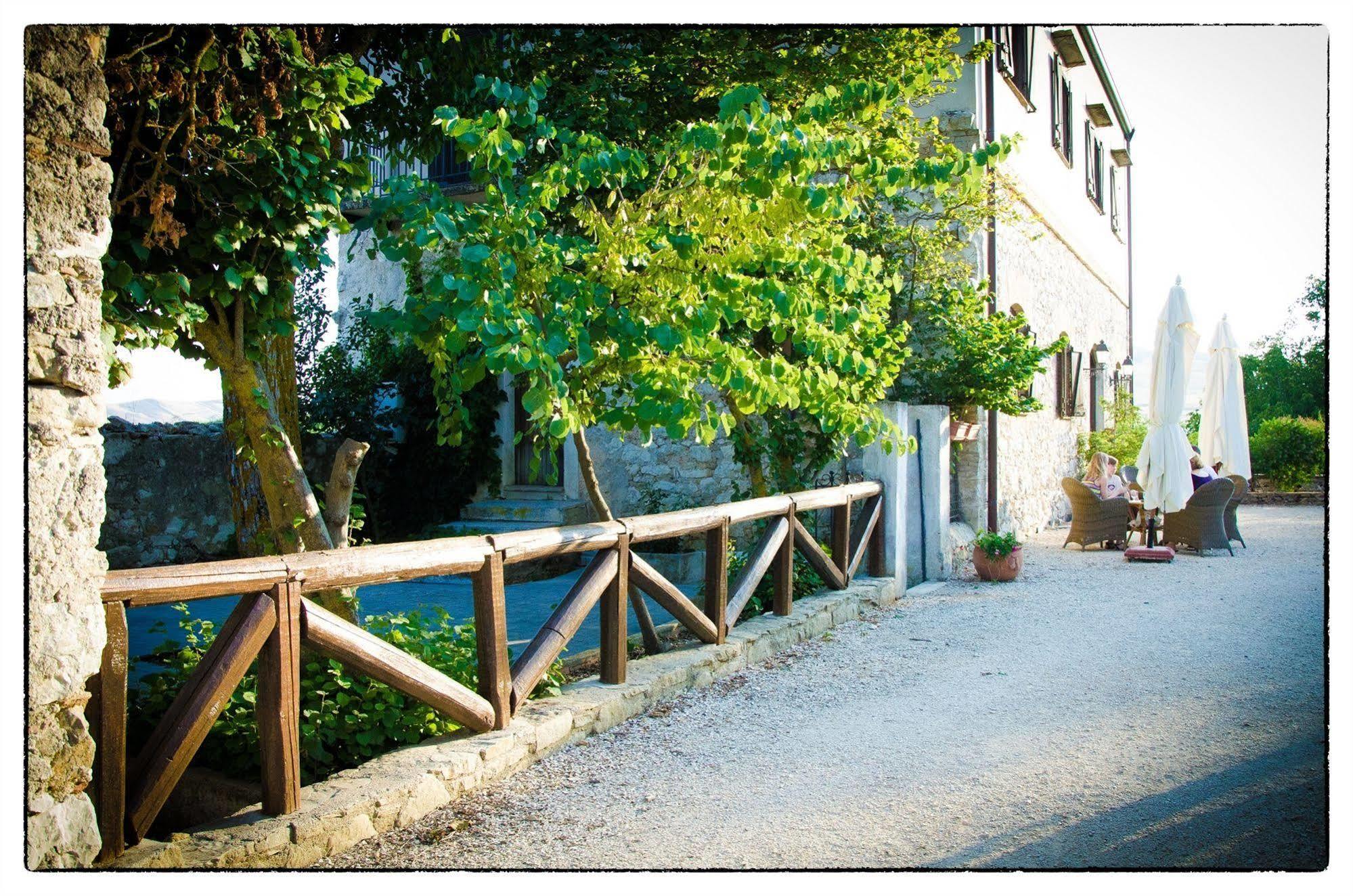 Agriturismo Sant'Agata Piana Degli Albanesi Exterior photo